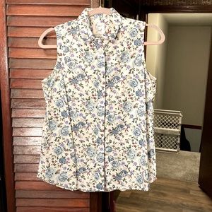 “The Shirt” Sleeveless Collared button down